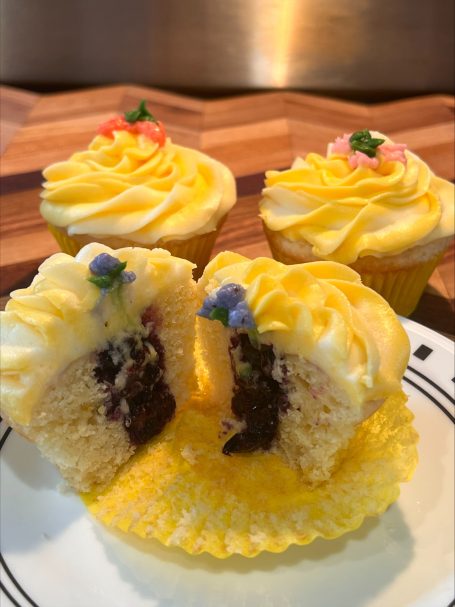 Lemon Cupcakes with filling